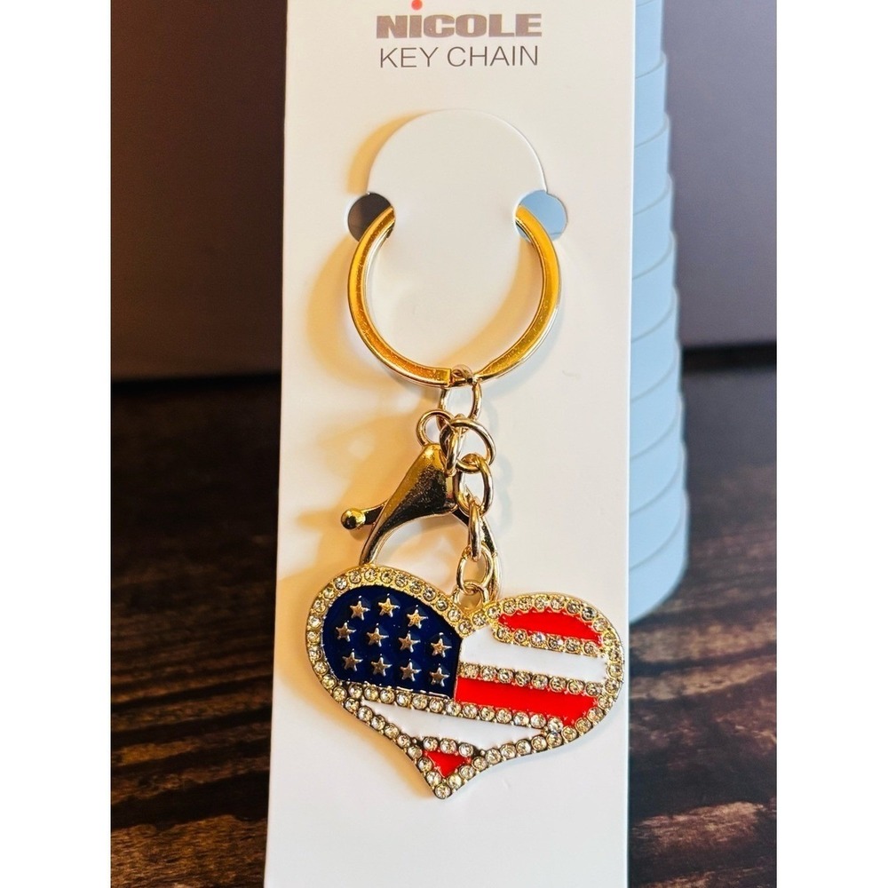 American Flag Heart Keychain Gold Tone Rhinestone Patriotic Charm NWT